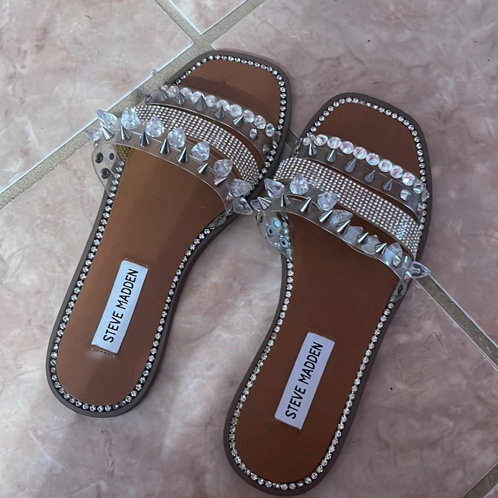 Steve Madden Sandals Size 7.5